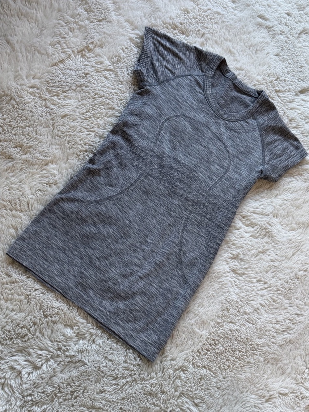Lululemon Swiftly Tech Short Sleeve Crew 2.0 Tee.